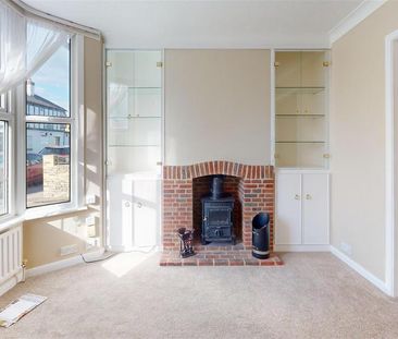 House to rent - Photo 1