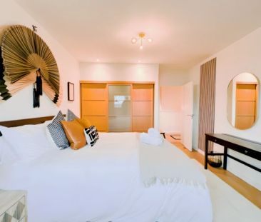 2 bedroom 2 bathroom - Photo 5