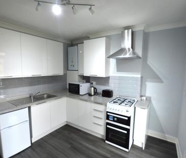 1 bedroom flat to rent - Photo 6