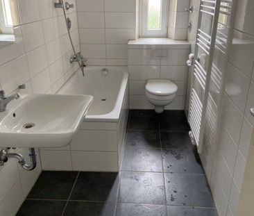 Ideale 3 Zimmerwohnung mit Balkon für junges Paar im Glück! - Photo 3