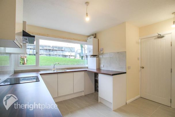 Crispin Road, Bradville, Milton Keynes - Photo 1