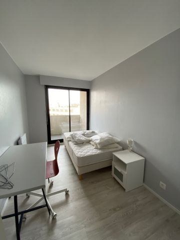 Location Appartement 4 pièces 86m² BORDEAUX 33000 - Photo 2