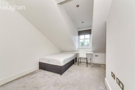 4 bedroom terraced house to rent - Photo 4