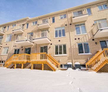 For Lease - 22 Thomas Hope Lane, Markham, Ontario - Photo 2