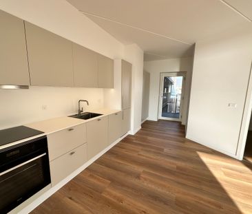 Moderne 3-værelses lejlighed med udsigt i Nørresundby - Photo 2