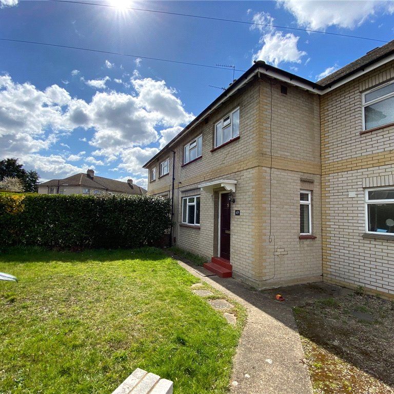 Larchwood Drive, Englefield Green - Photo 1