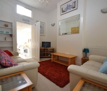 1 bedroom Flat To Let - Photo 1