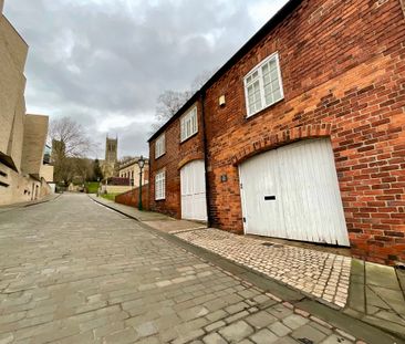 1 bedroom Ground Floor Flat to let - Photo 2