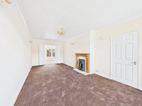Hetherington Close, Slough, Berkshire,SL2 - Photo 1