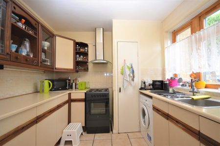 Leybridge Court, Lee, SE12 - Photo 4