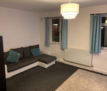 2 Bed Flat, Kielder Square, M5 - Photo 5