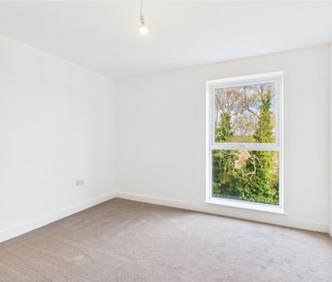 Evergreen, Albany House, Albany Street, Ilkeston, Derbyshire, DE7 - Photo 3