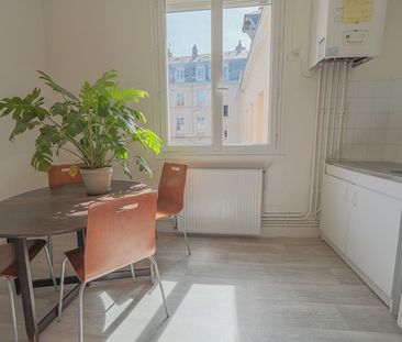 Location Appartement 2 pièces 38m² ROUEN 76000 - Photo 3