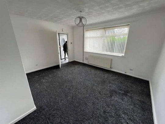 Barchester Avenue, Bolton, BL2 - Photo 1