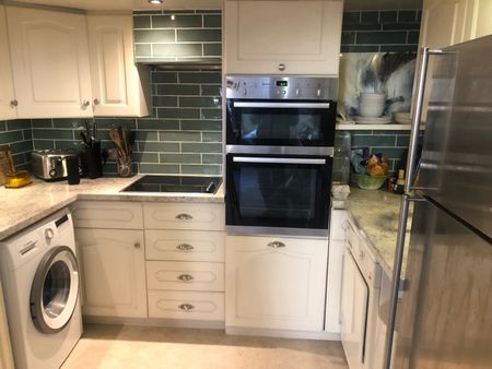 Studio Flat, Cambridge Rd, BN3 - Photo 4