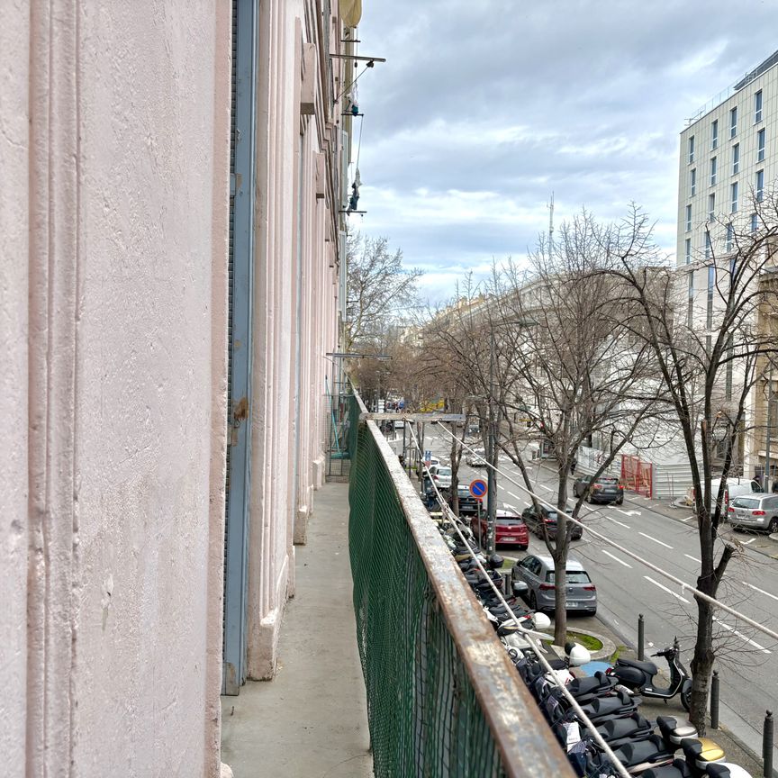 Location Appartement 3 pièces 60m² MARSEILLE 2ème - Photo 1