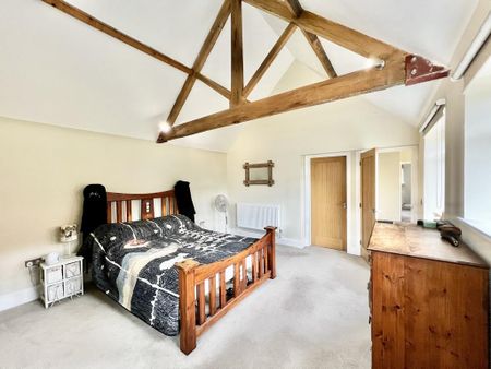 2 bedroom barn conversion to rent - Photo 4