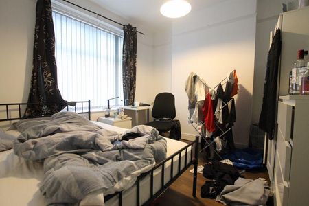 7 bedroom terraced house to rent - Photo 5