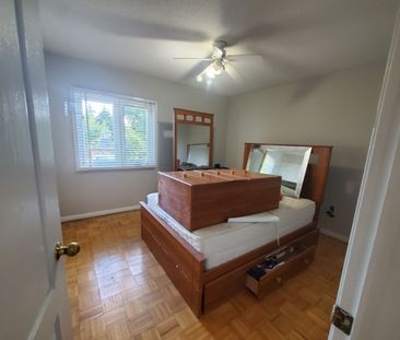 For Lease - 700 Peter Robertson Boulevard Unit# Unit 1-Upper level,... - Photo 4