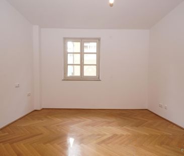 2 Zimmer Balkonwohnung - Zentrum beim Neutor - Photo 2