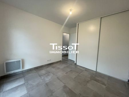 Location Appartement 2 pièces 43m² NIMES 30000 - Photo 4