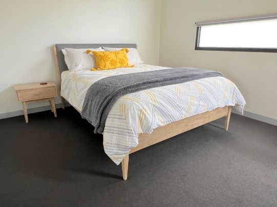 Charming Apartment By The Beach - Photo 1