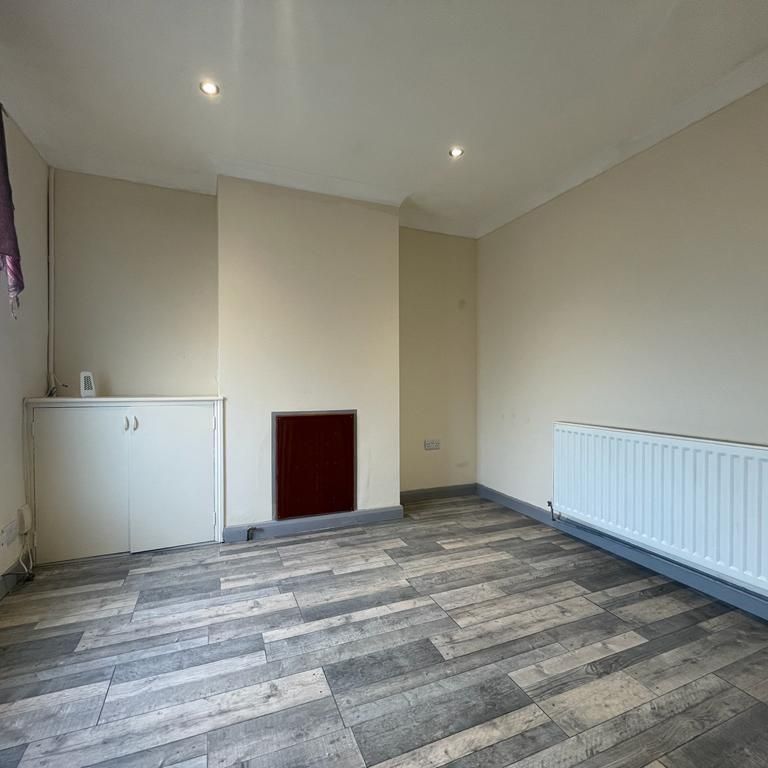 Argyle Street, Ipswich - Photo 1