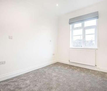The Paddocks, Wembley, HA9 - Photo 4
