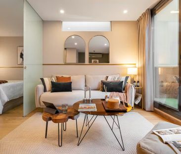 Calle de Sicília, Barcelona, Catalonia 08013 - Photo 3