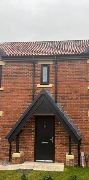 4 bedroom detached house to rent - Photo 2