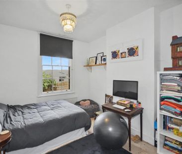 3 bedroom terraced house to rent - Photo 5