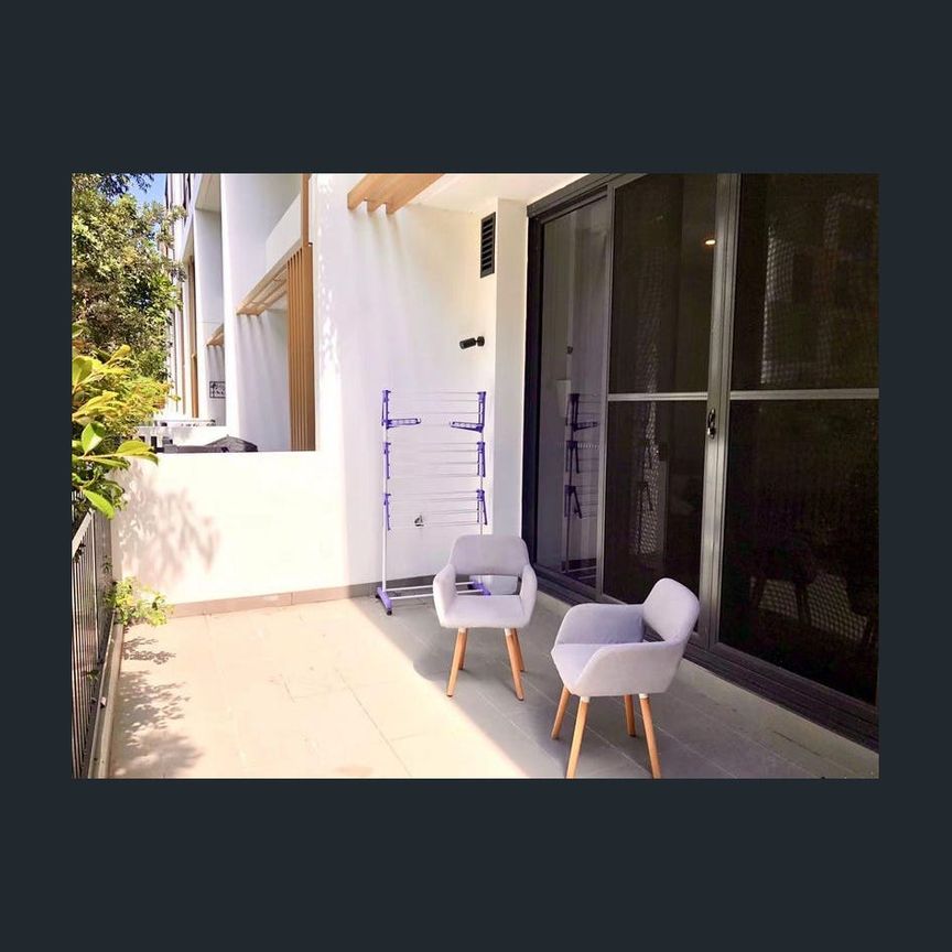 EXCELLENT Brand new luxury 3 bedrooms near UNSW and Eastgardens shopping mall - Photo 1