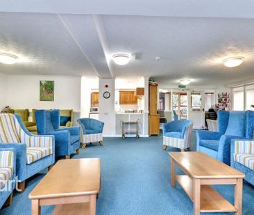 1 bedroom retirement property to rent - Photo 5