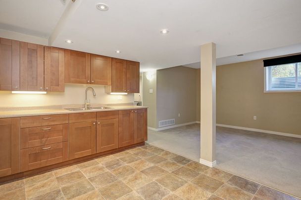 For Lease - 29 Savage Drive Unit# A, Stittsville - Munster - Richmond, Ontario - Photo 1