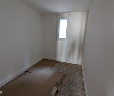 A NOGENT-LE-ROTROU, CENTRE VILLE ! Appartement situé au 1er étage s... - Photo 6