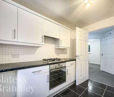 2 bedroom flat to rent - Photo 5