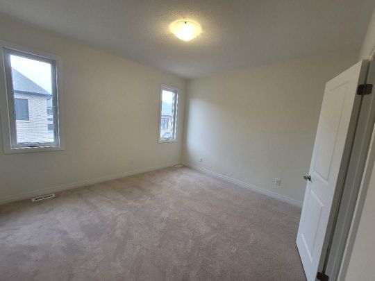 For Lease - 1031 Pisces Trail, Pickering, Ontario - Photo 1