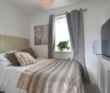 3 bedroom end of terrace house to rent - Photo 6