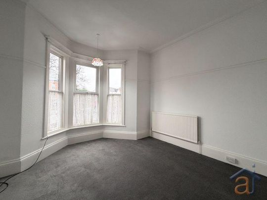 1 bedroom semi-detached bungalow to rent - Photo 1