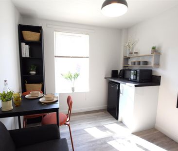 Brayford Court - Studio Room - AVAILABLE NOW - Photo 2