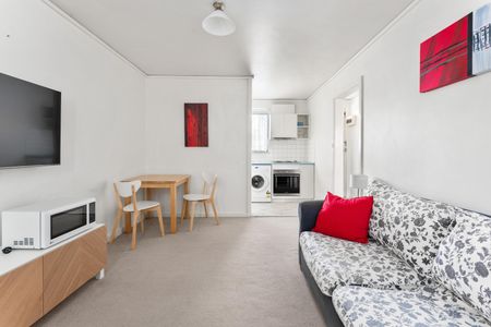 2/9 Egan Street, Richmond VIC 3121 - Apartment For Rent | Domain - Photo 2