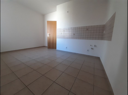Renovierte 2-Raum-Wohnung mit Balkon in Zeitz – ca. 39 m², 2. OG - Photo 3