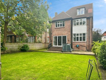 5 bedroom detached house to rent - Photo 2