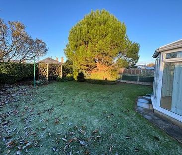 2 bedroom bungalow to rent - Photo 2