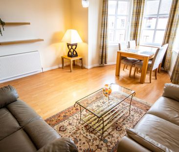 2 Bed Flat, Craigmillar Castle Loan, EH16 - Photo 4