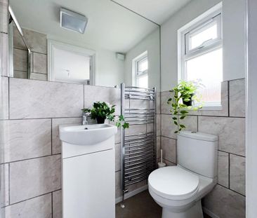 1 bedroom in a house share to rent - Photo 5