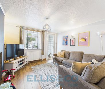 2 bedroom terraced house to rent - Photo 4