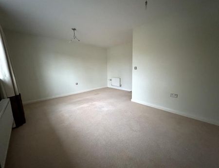 3 Bedroom Mews To Let - Photo 2