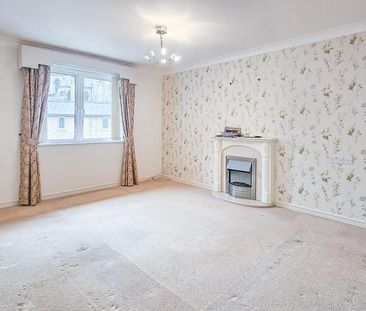 1 bedroom retirement property to rent - Photo 6