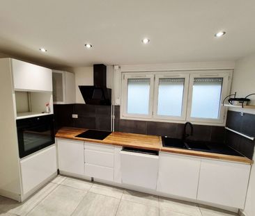 Location Appartement 2 pièces 47m² TOURCOING 59200 - Photo 6